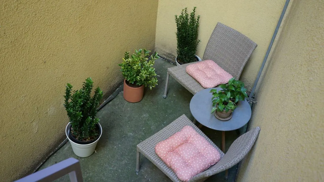 Funci Dancing 6 Apartment Prag