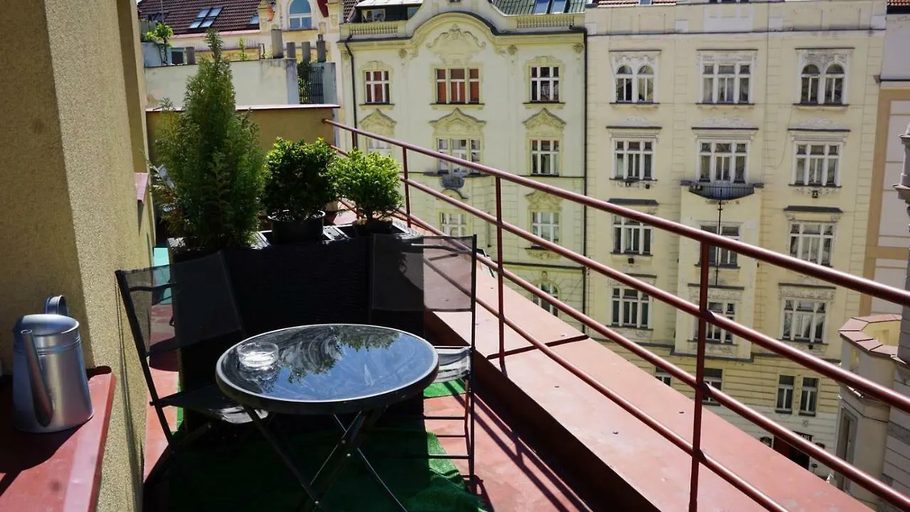 Funci Dancing 6 Apartment Prag