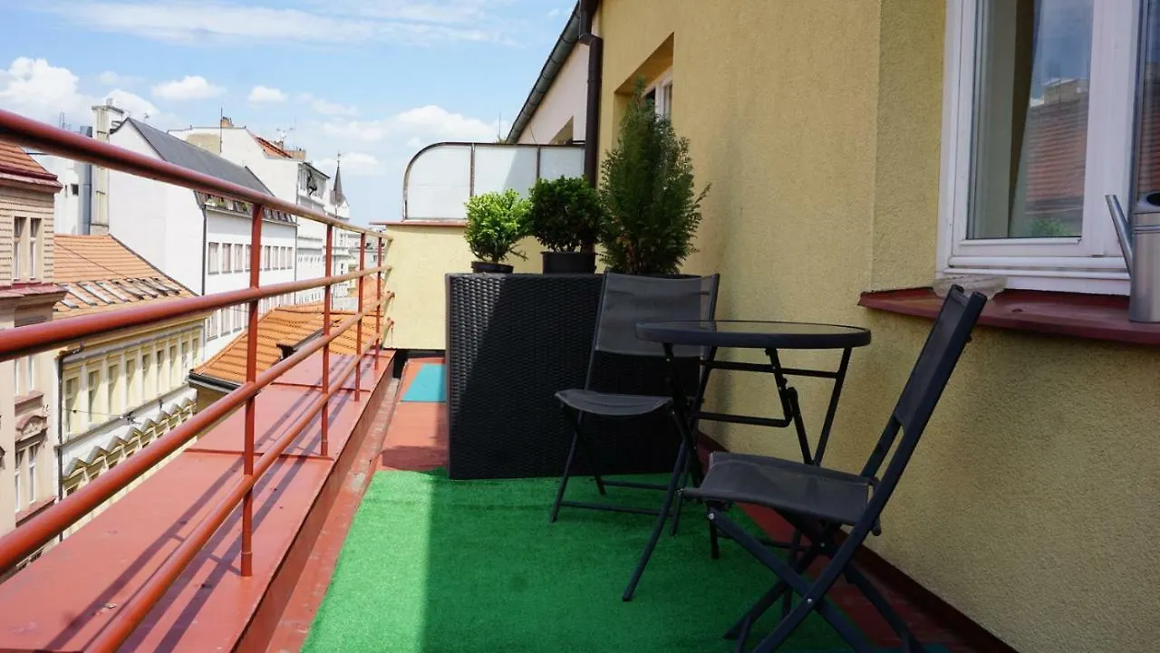 Funci Dancing 6 Apartment Praga 0*,