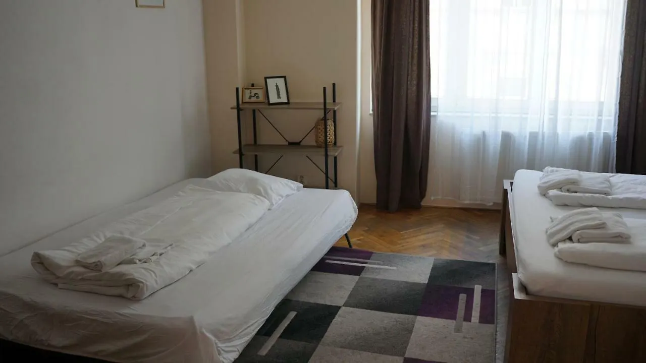 Funci Dancing 6 Apartment Praga