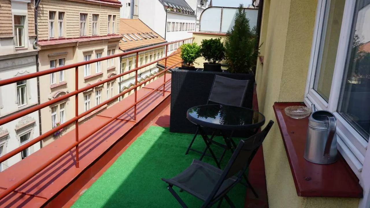 Funci Dancing 6 Apartment Praga 0*,
